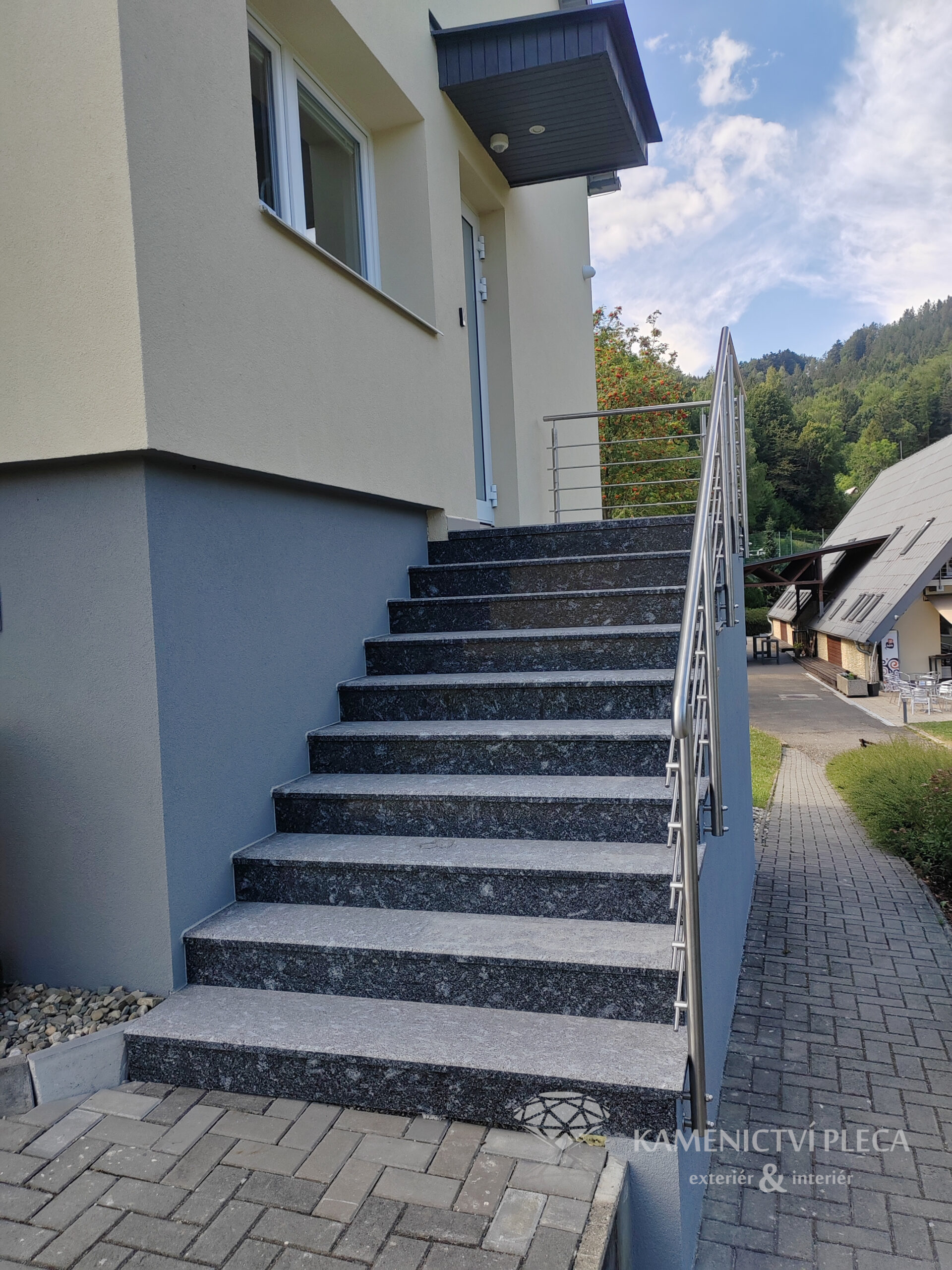 obložení schodiště