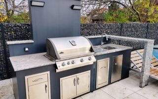 Venkovní kuchyně s grilem